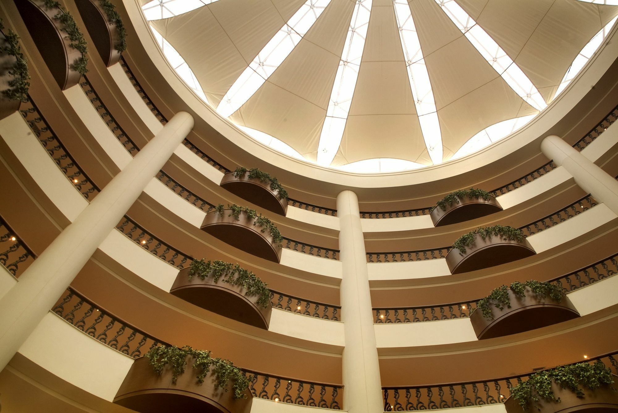 Savoy Suites Greater Noida Eksteriør bilde